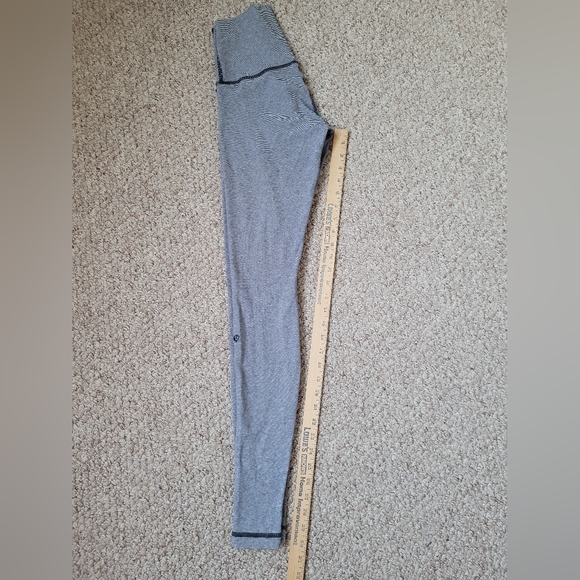 Lululemon leggings - Picture 6 of 7